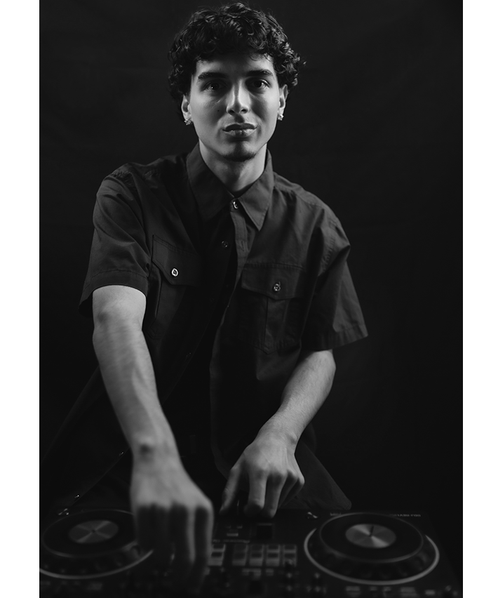  DJ D-FLO